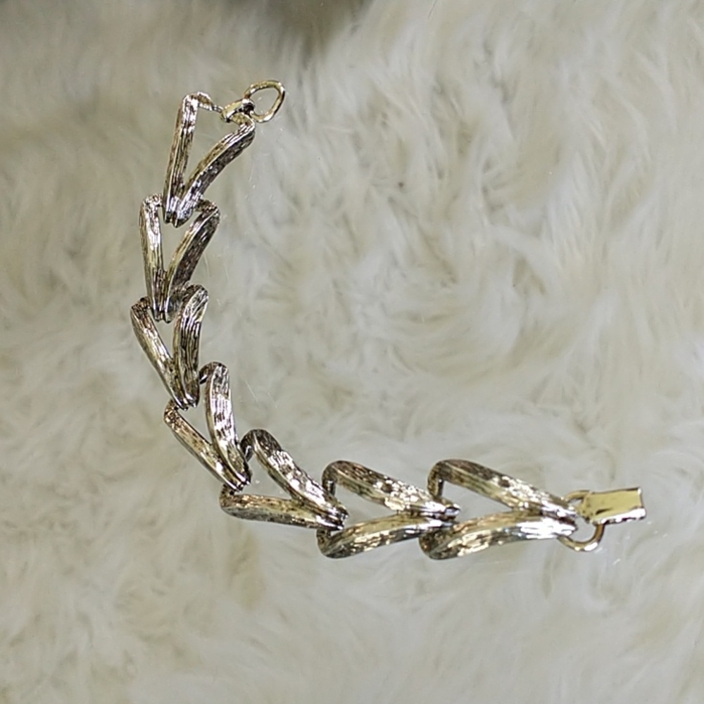 Vintage STAR chunky silver tone bracelet